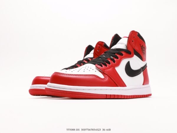 Air Jordan 1 Retro High 'Chicago'