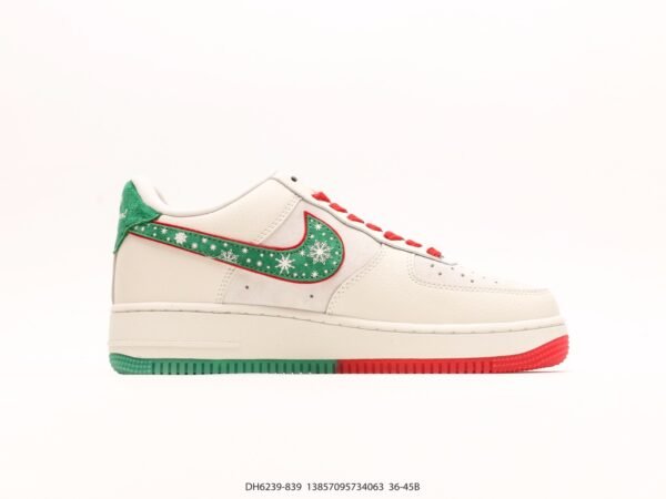 Undefeated x Nike AF 1 '07 "Merry Christmas"