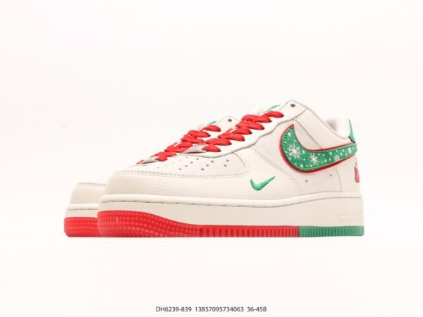 Undefeated x Nike AF 1 '07 "Merry Christmas"