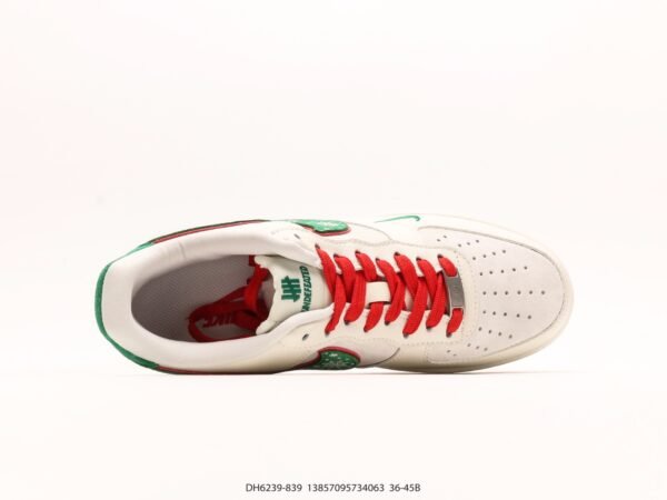 Undefeated x Nike AF 1 '07 "Merry Christmas"
