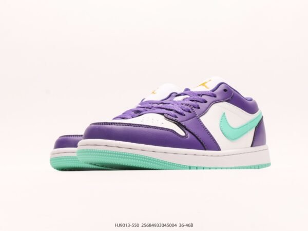 Air Jordan 1 Low "Psychic Purple"