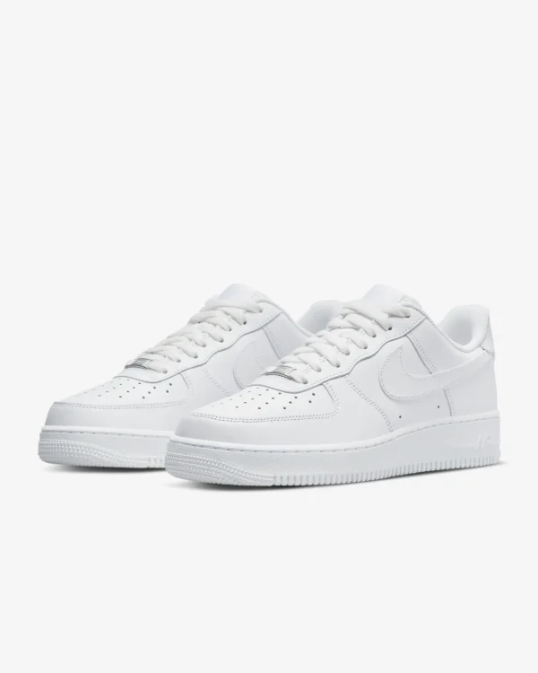Nike Air Force 1 Triple White